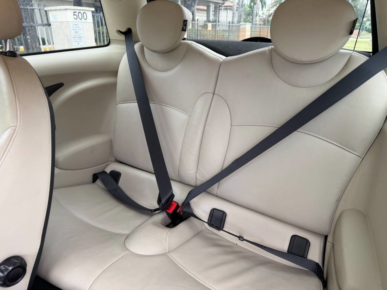 Used 2011 MINI Cooper Hardtop image 15