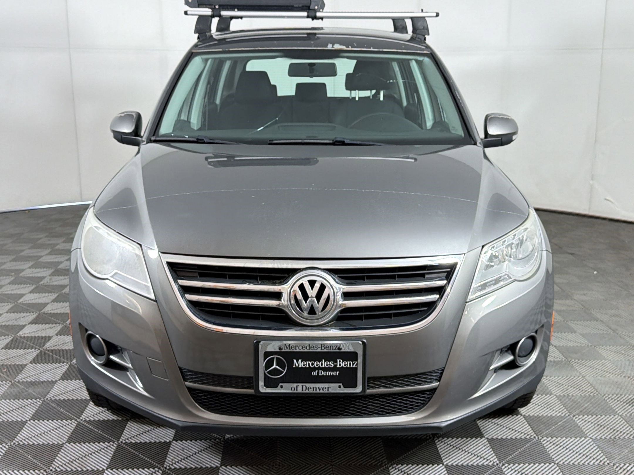 Used 2010 Volkswagen Tiguan S AWD/4WD image 6