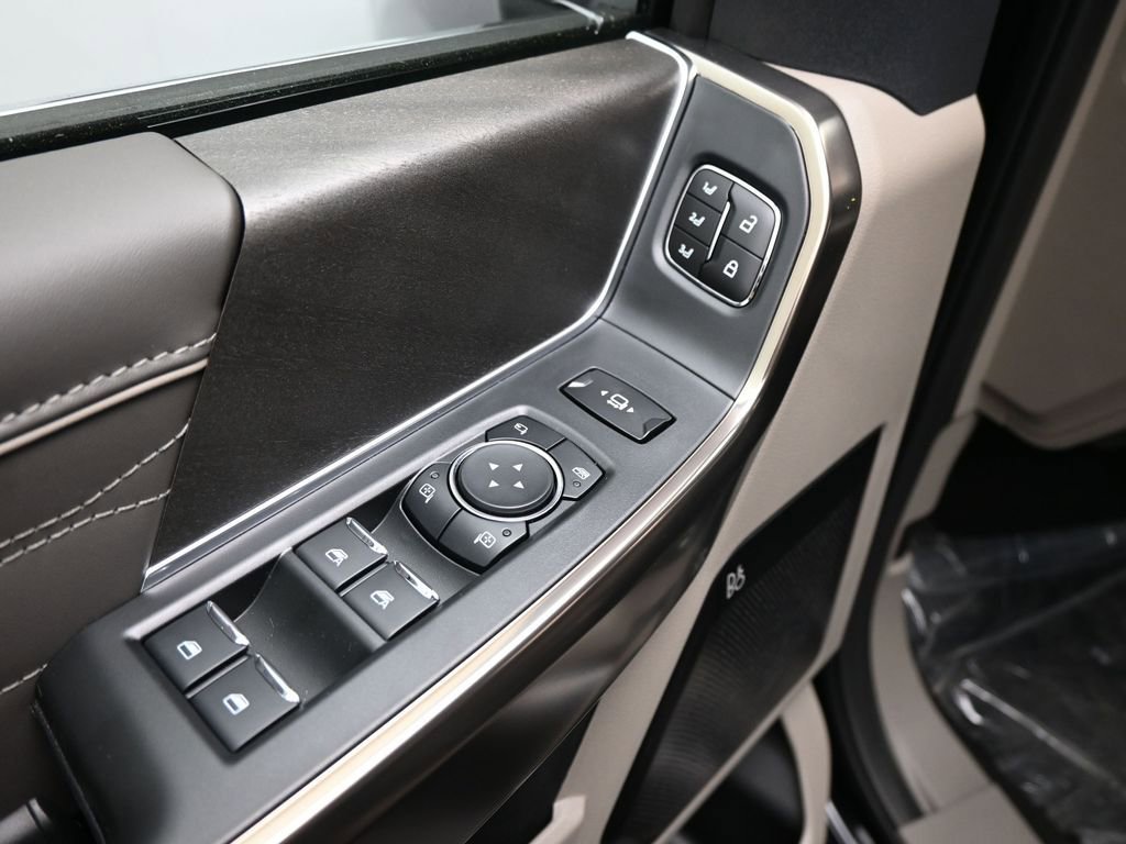New 2026 Ford F250 Platinum AWD/4WD image 11