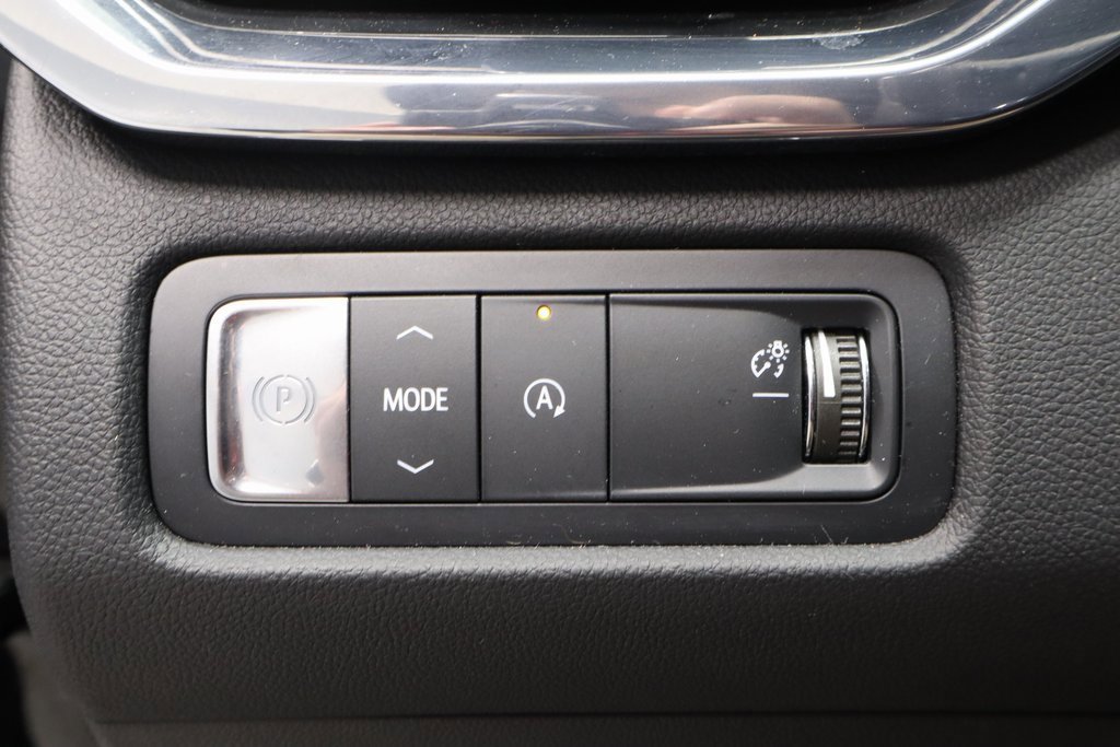 Used 2025 GMC Acadia Elevation image 24