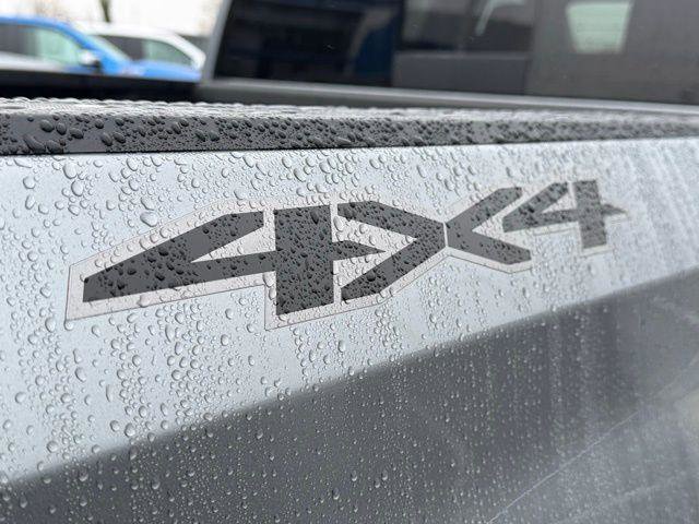 New 2026 Chevrolet Silverado 1500 RST w/ Dark Appearance Package image 21