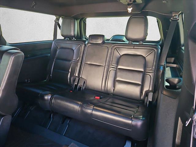 Used 2020 Lincoln Navigator L Reserve w/ Equipment Group 208A Reserve AWD/4WD image 22