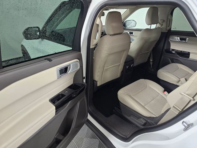 Certified 2023 Ford Explorer Platinum w/ Technology Package image 16