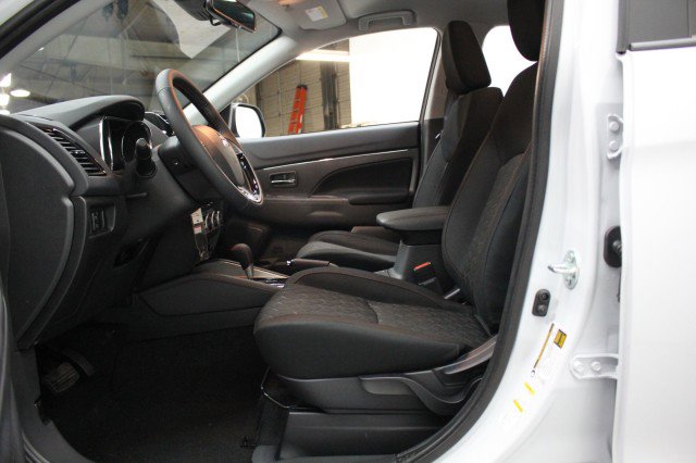 New 2026 Mitsubishi Outlander Sport LE image 5