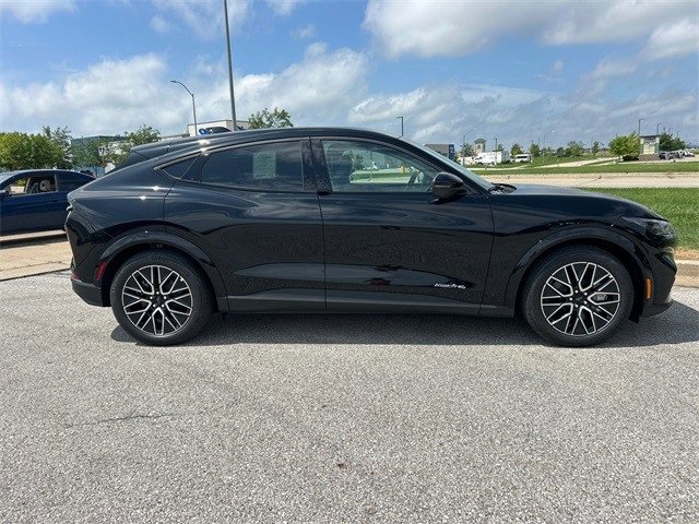 New 2025 Ford Mustang Mach-E Premium image 3