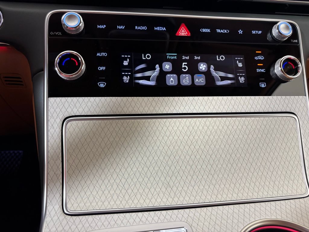 New 2026 Genesis GV80 3.5T Prestige AWD/4WD image 39