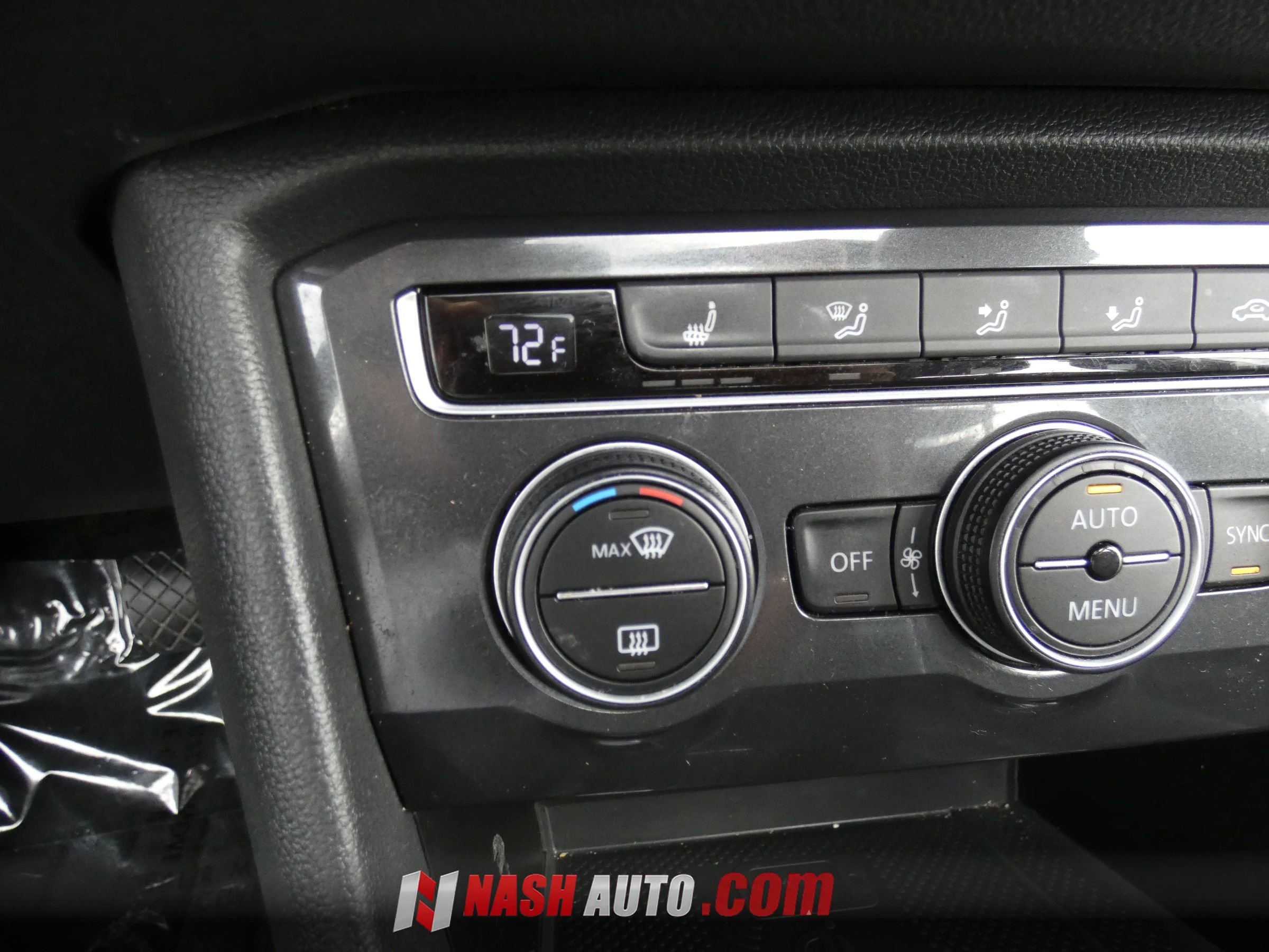 Used 2020 Volkswagen Tiguan SE w/ Panoramic Sunroof Package FWD image 61