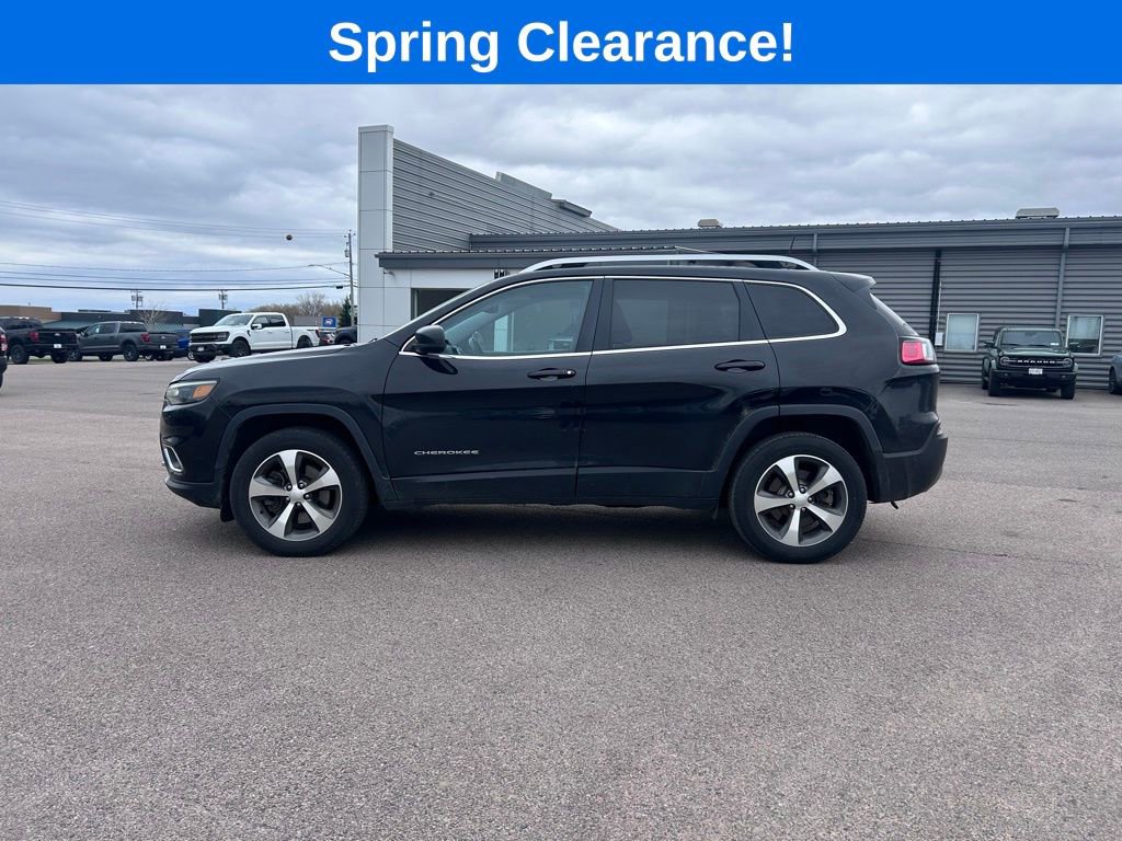 Used 2021 Jeep Cherokee Limited w/ Elite Package AWD/4WD image 3