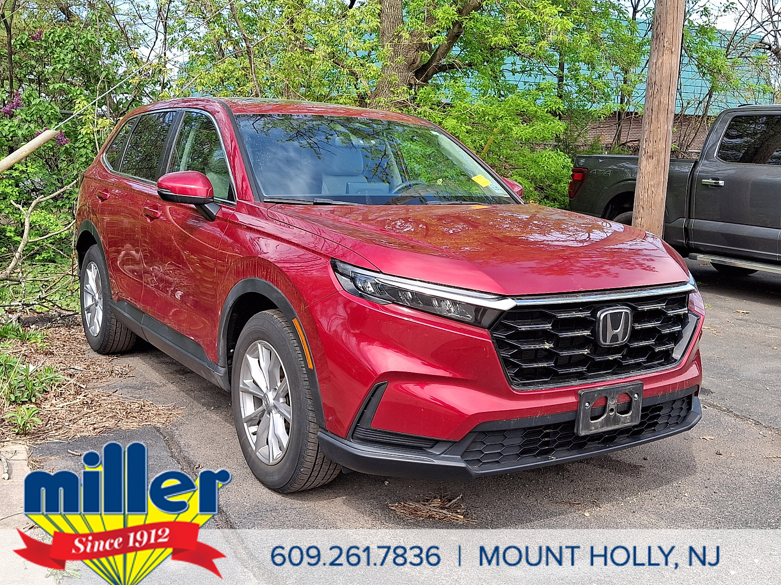 Used 2023 Honda CR-V EX image 1