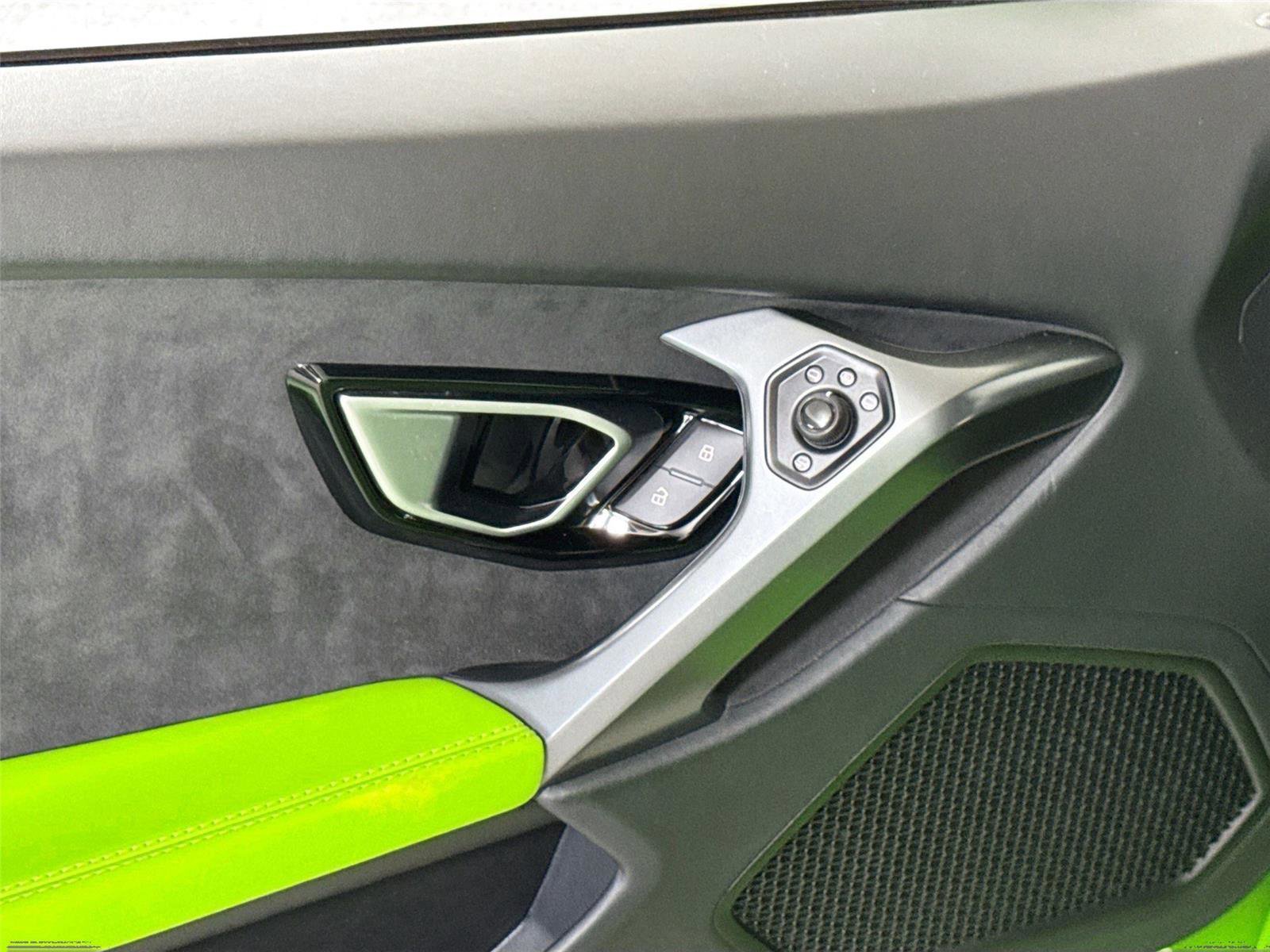 Used 2018 Lamborghini Huracan LP 580-2 image 16