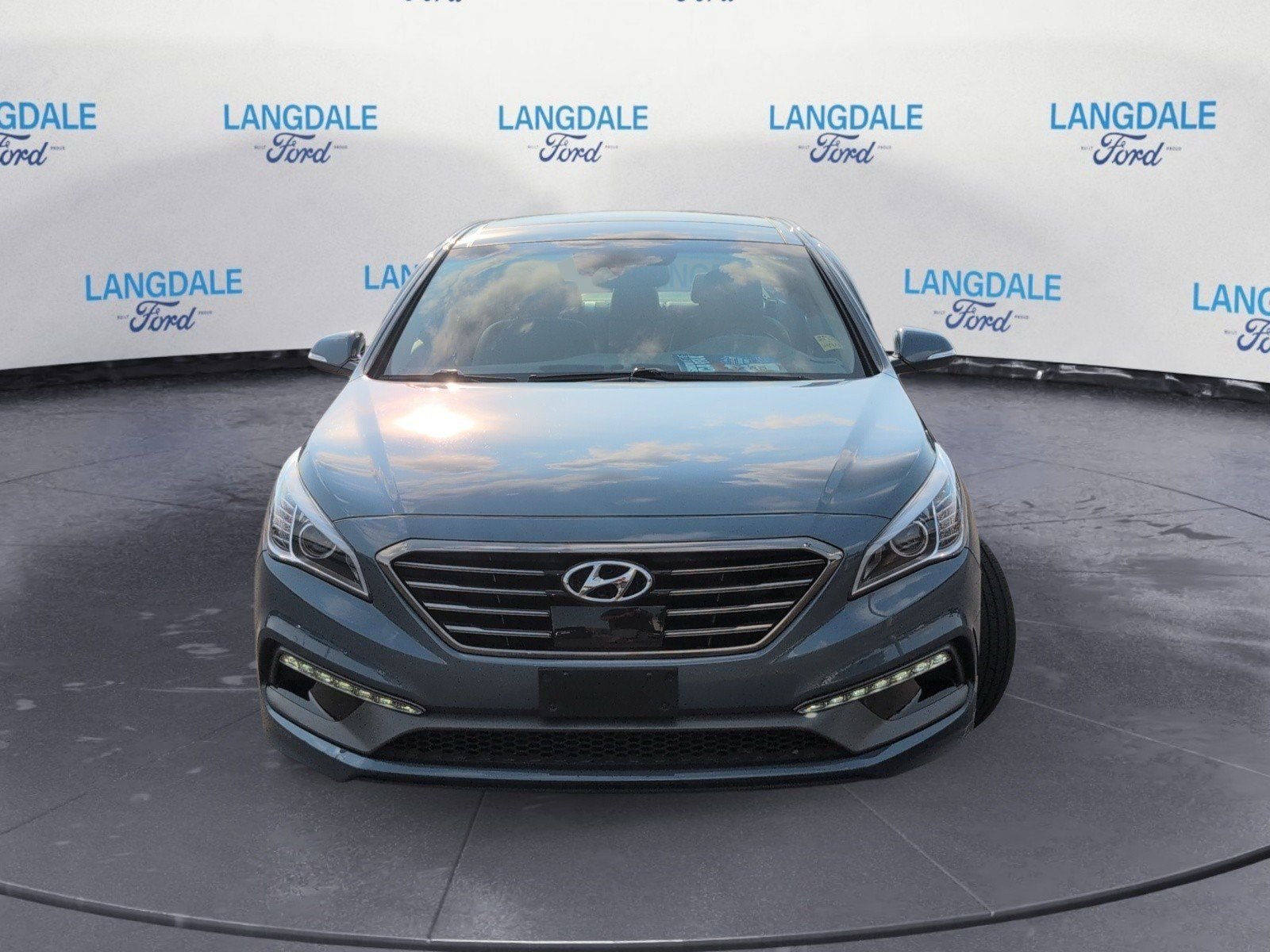 Used 2016 Hyundai Sonata Limited w/ Option Group 05 FWD image 12