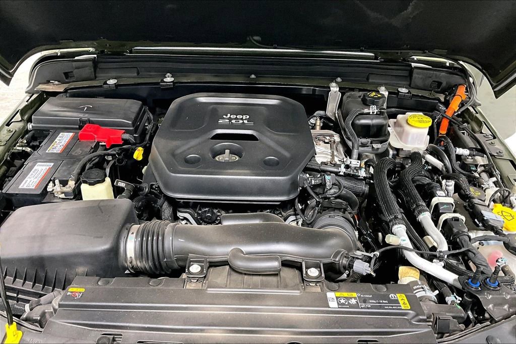 Used 2021 Jeep Wrangler Unlimited Sahara w/ Safety Group image 12