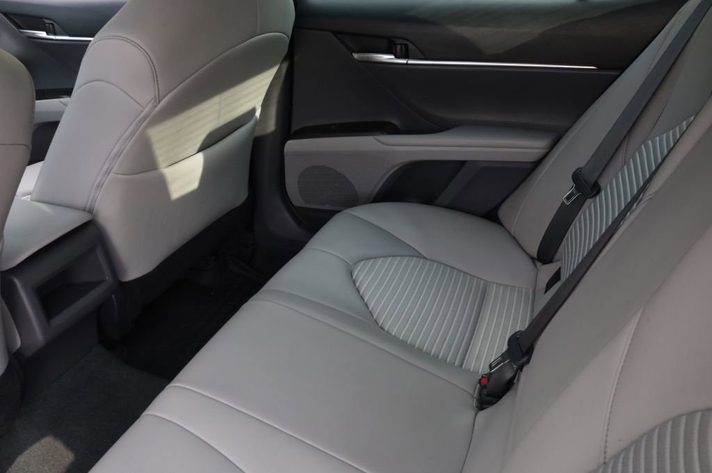 Used 2024 Toyota Camry SE w/ Convenience Package image 13