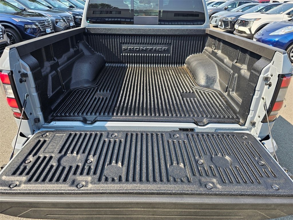 New 2025 Nissan Frontier PRO-4X w/ Interior Protection Package image 21