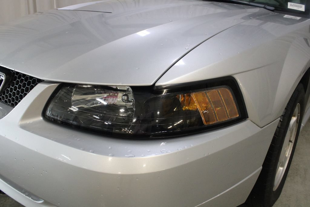 Used 2003 Ford Mustang Coupe RWD image 27