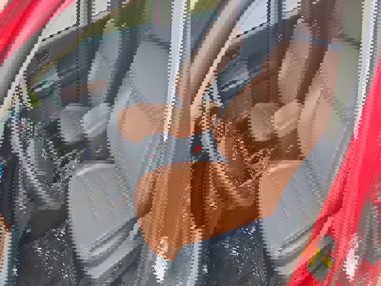 Used 2022 Ford Maverick Lariat w/ Lariat Luxury Package image 17