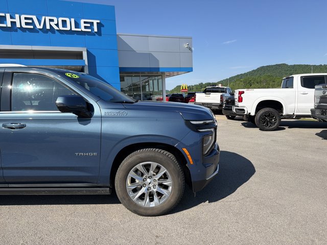 Used 2025 Chevrolet Tahoe High Country AWD/4WD image 2