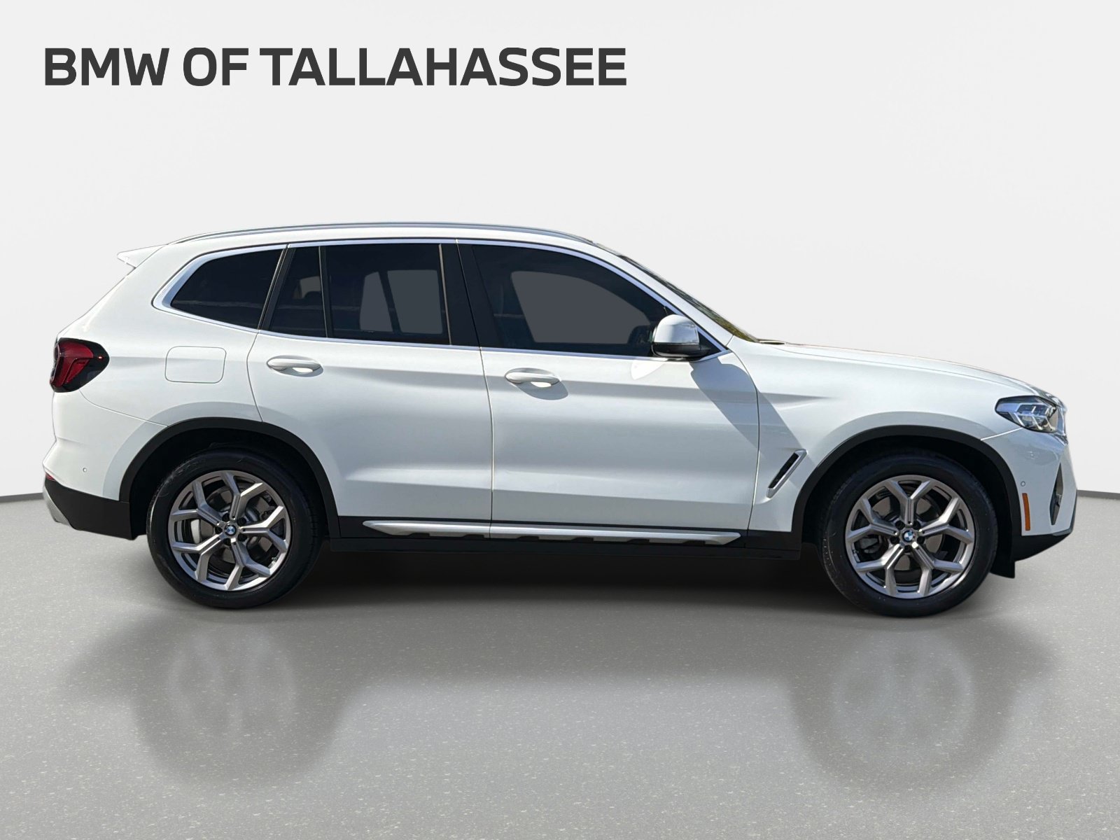 Used 2023 BMW X3 sDrive30i w/ Premium Package RWD image 4