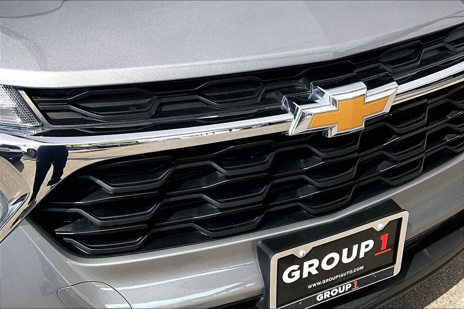 Used 2025 Chevrolet Trax LS image 29