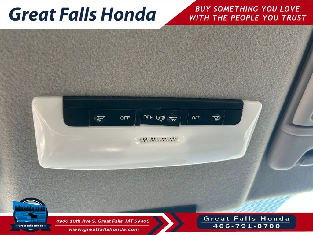 Used 2023 Nissan Kicks S image 19