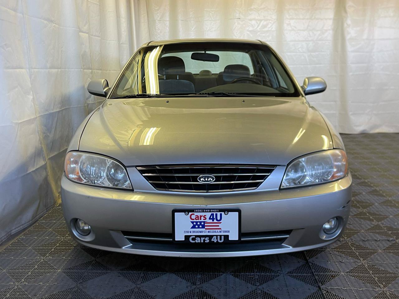 Used 2004 Kia Spectra Sedan FWD image 3