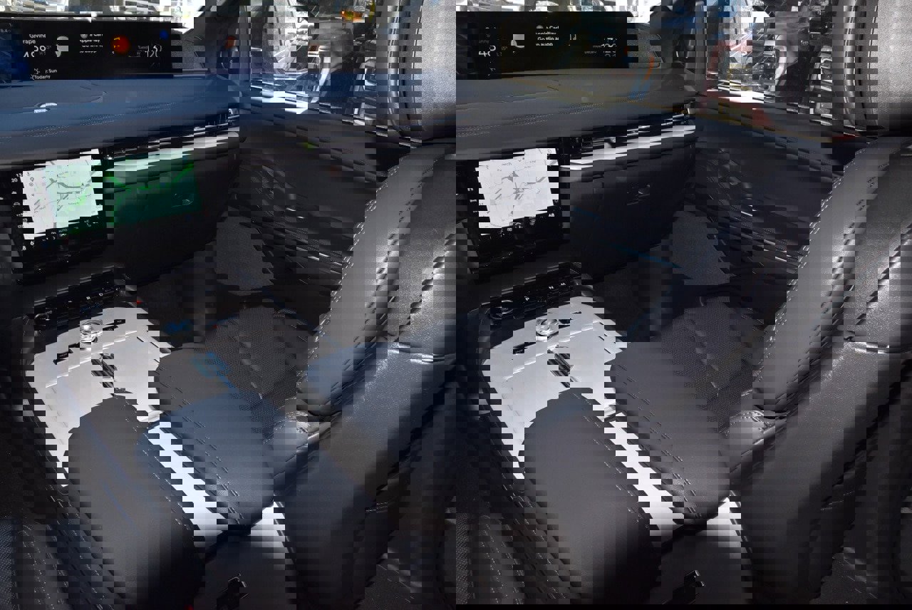 New 2025 Lincoln Navigator Reserve w/ Jet Appearance Package image 25