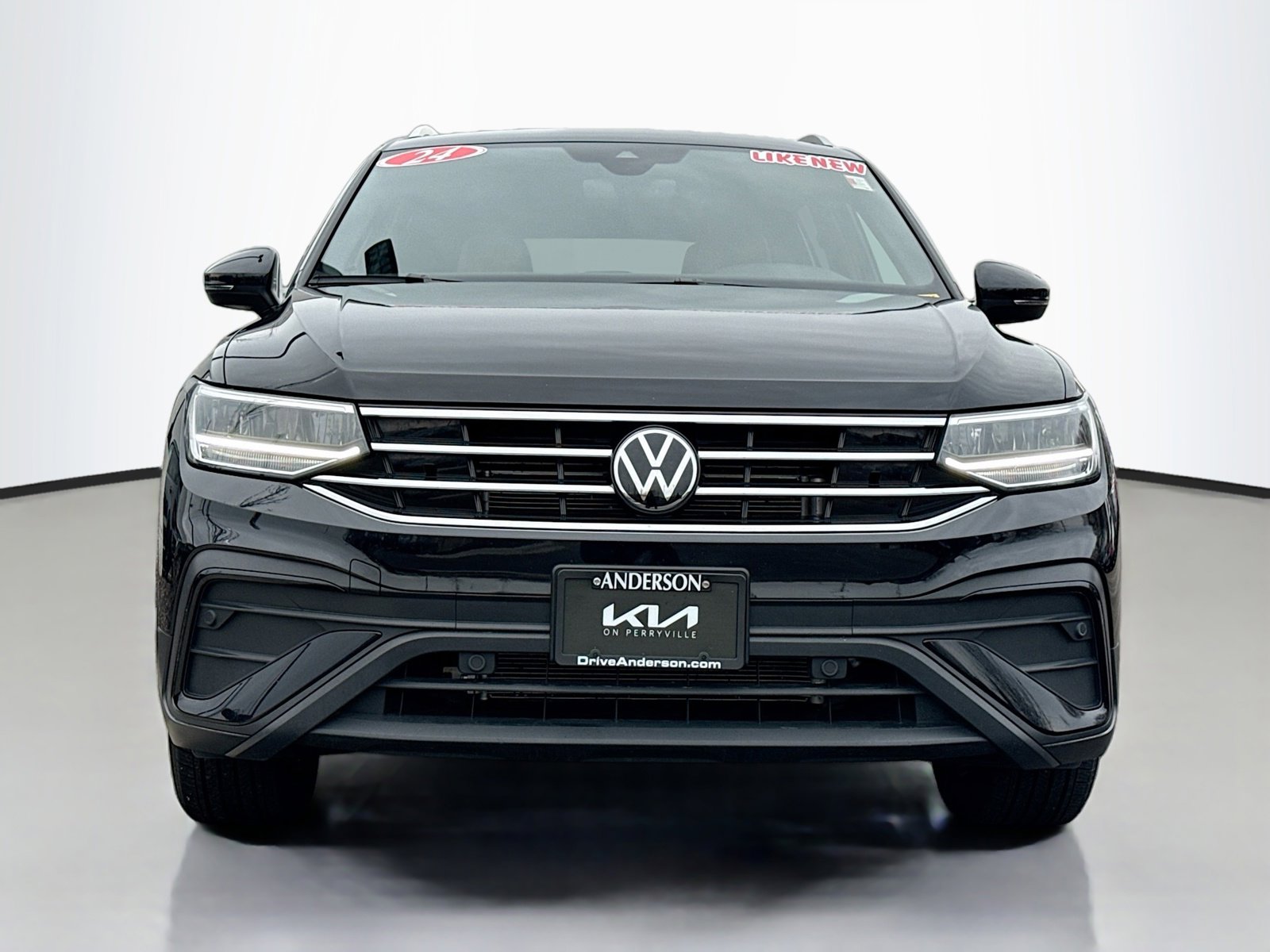 Used 2024 Volkswagen Tiguan SE image 16
