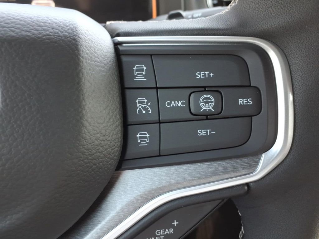 New 2026 Jeep Grand Wagoneer L 4WD image 22