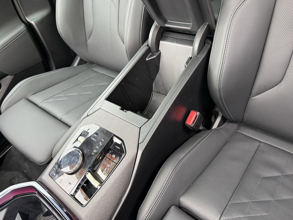 Used 2025 BMW X3 xDrive30i w/ Premium Package image 31