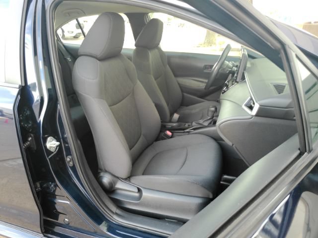 Used 2022 Toyota Corolla LE FWD image 19