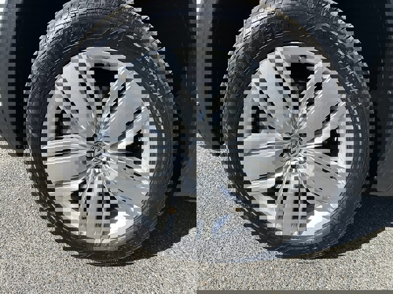 Used 2019 Volkswagen Atlas SEL image 7