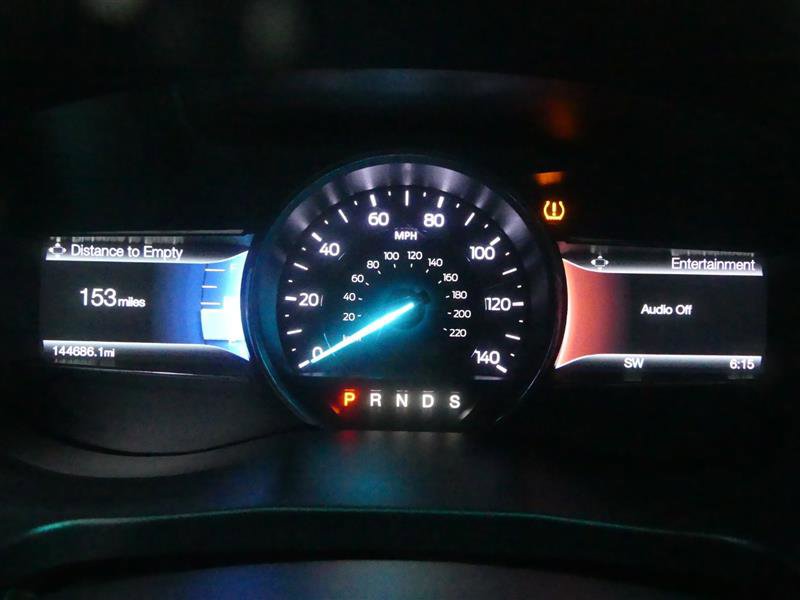 Used 2016 Ford Explorer XLT w/ Equipment Group 202A AWD/4WD image 33