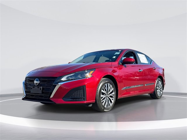 Used 2023 Nissan Altima 2.5 SV