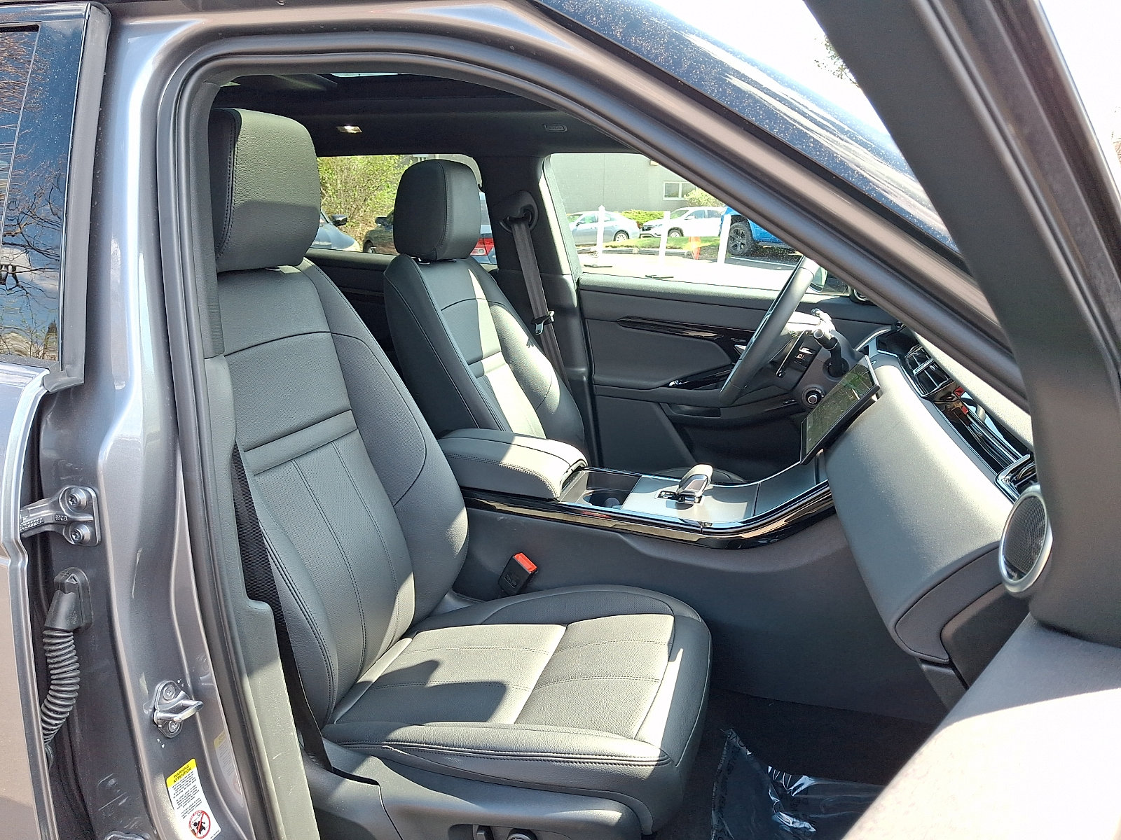 Used 2026 Land Rover Range Rover Evoque S AWD/4WD image 3