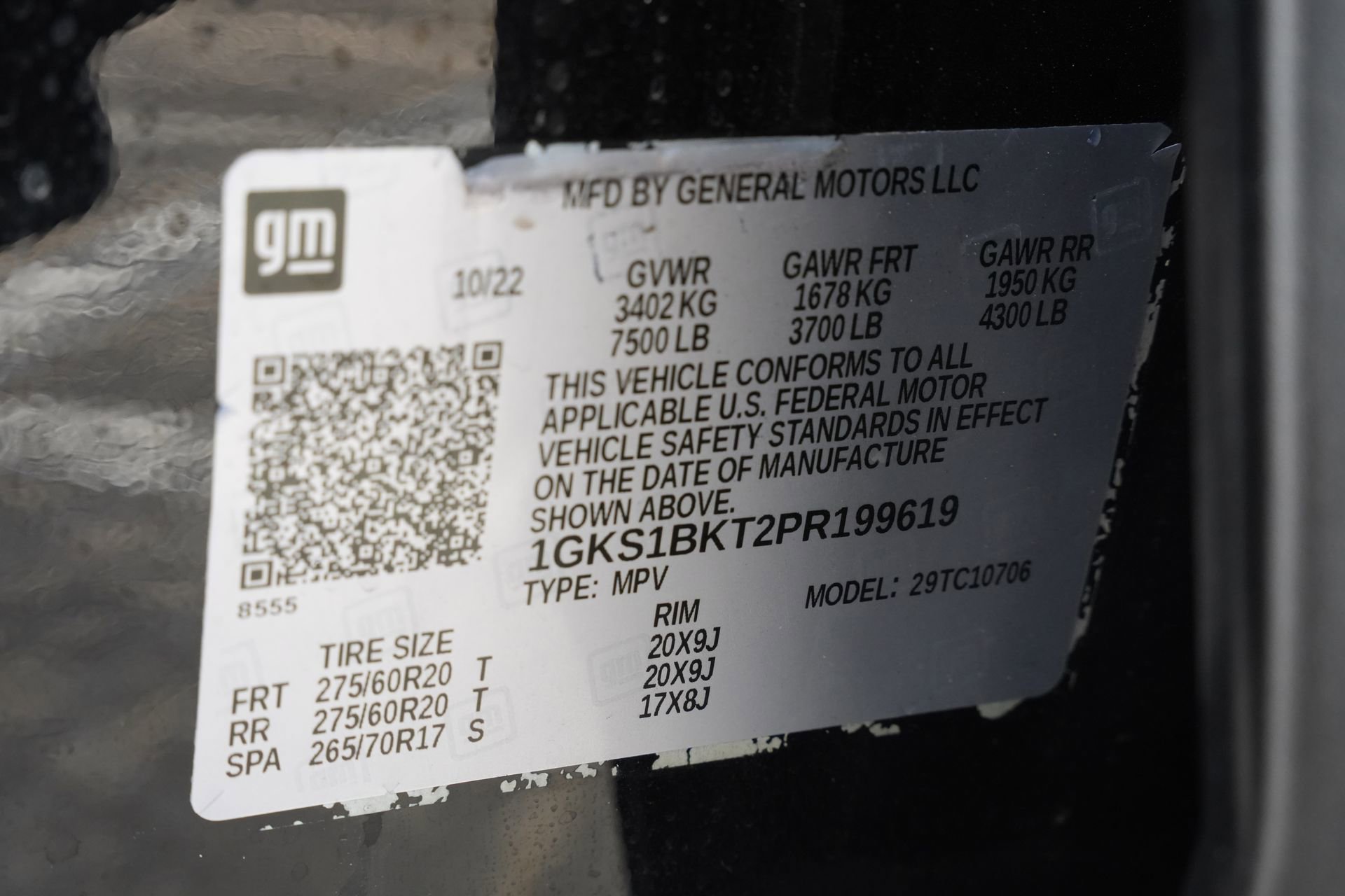 Used 2023 GMC Yukon SLT image 32