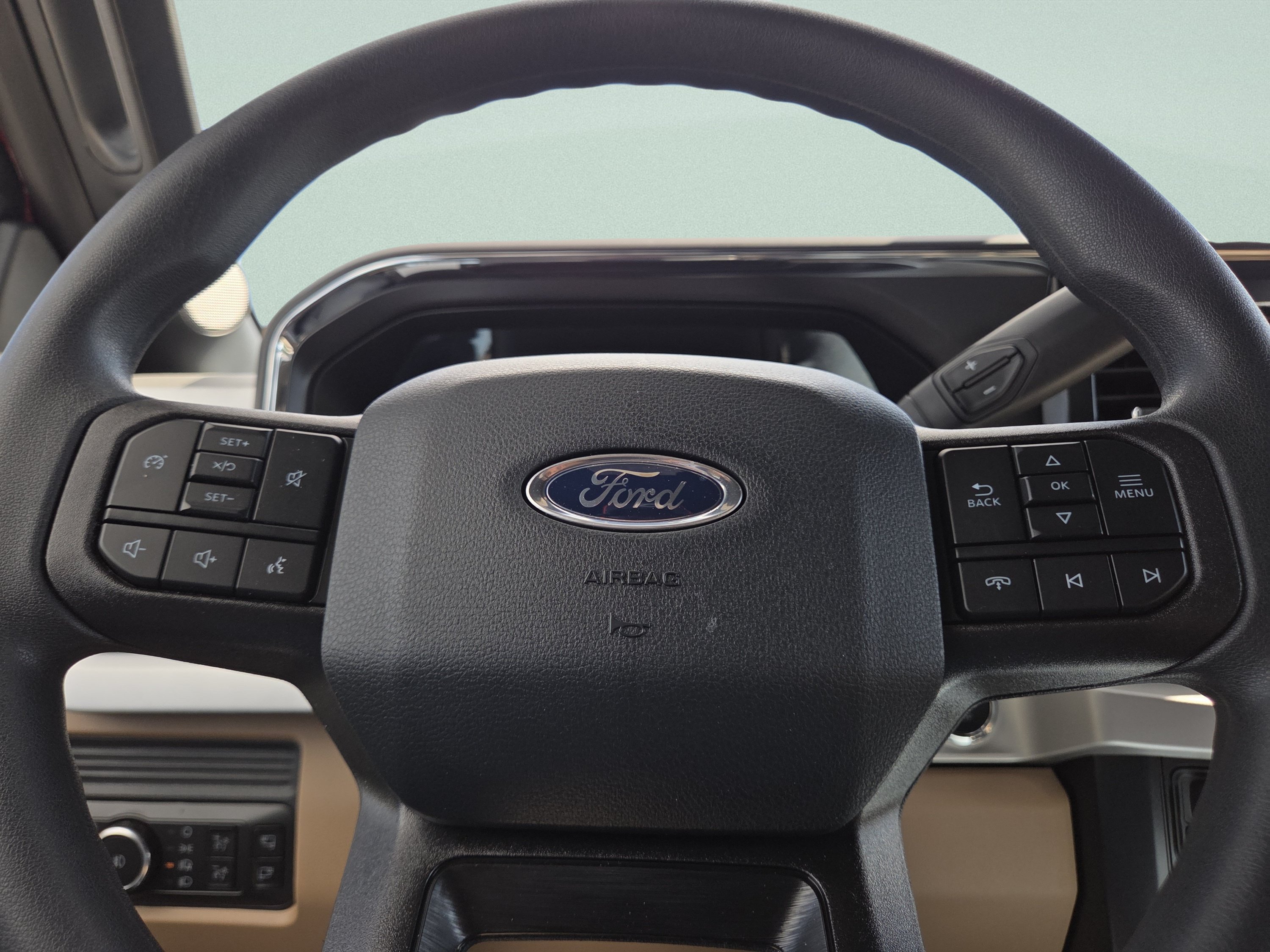 Used 2026 Ford F350 XLT w/ XLT Premium Package AWD/4WD image 34