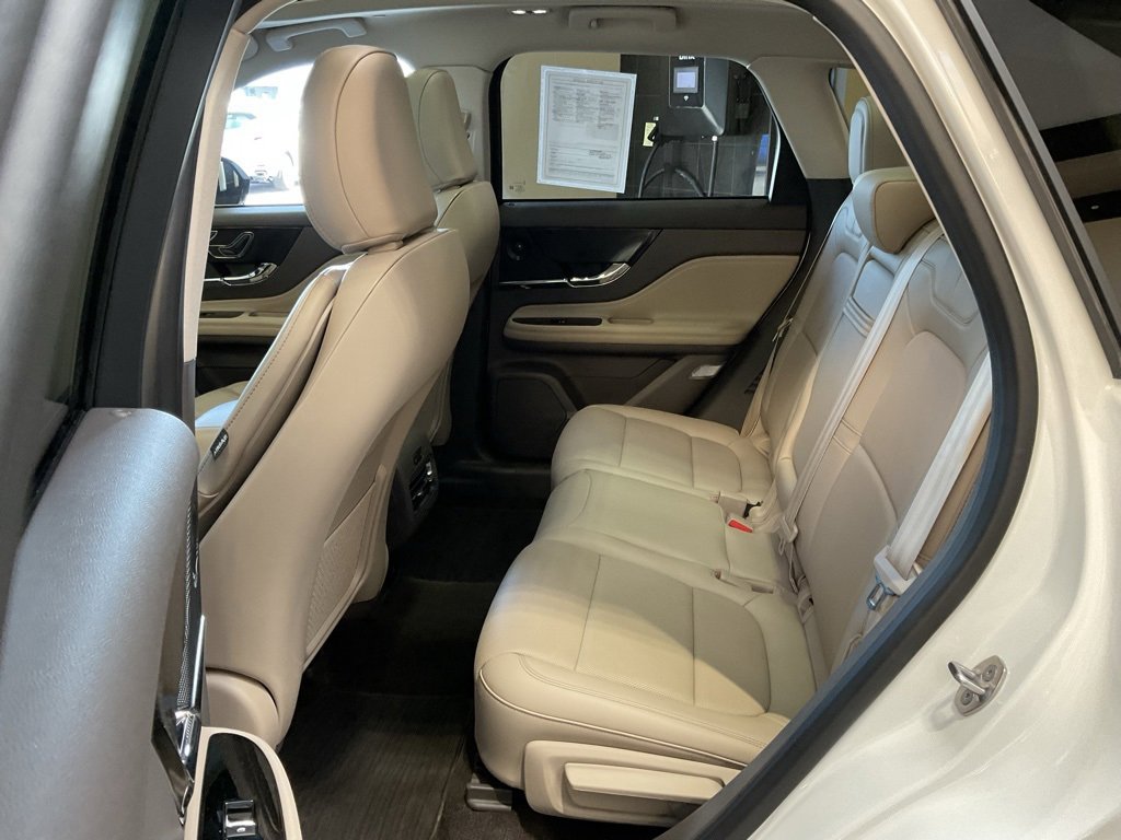 Used 2021 Lincoln Corsair Reserve w/ Sport Package image 23