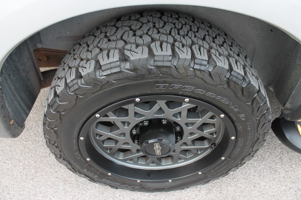 Used 2001 Ford Excursion XLT image 14