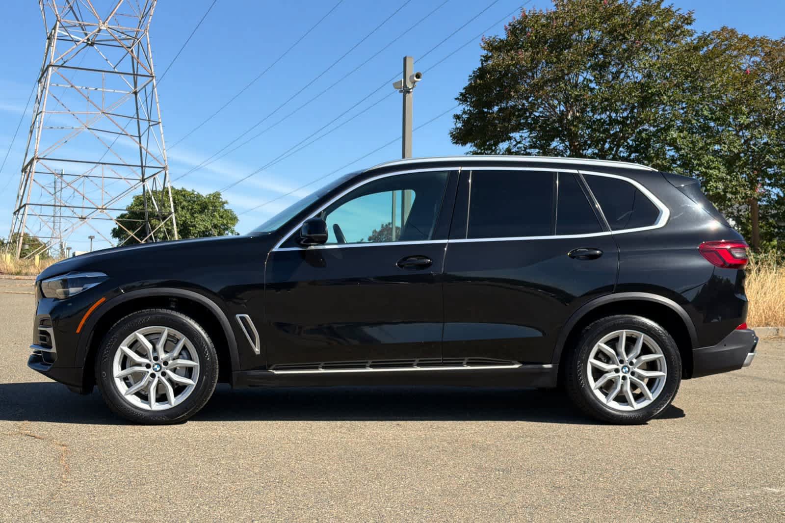 Used 2023 BMW X5 xDrive40i AWD/4WD image 9