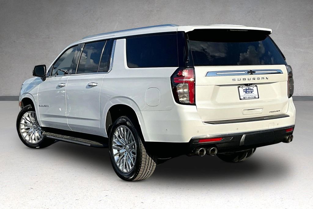 Used 2023 Chevrolet Suburban Premier w/ Advanced Technology Package AWD/4WD image 4