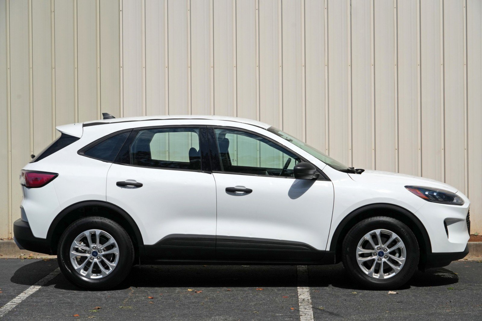 Used 2022 Ford Escape S AWD/4WD image 46
