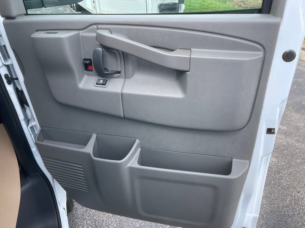 New 2025 Chevrolet Express 2500 w/ Driver Convenience Package RWD image 17