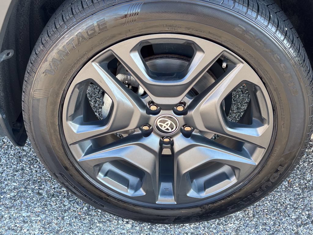 Used 2024 Toyota RAV4 Adventure AWD/4WD image 47