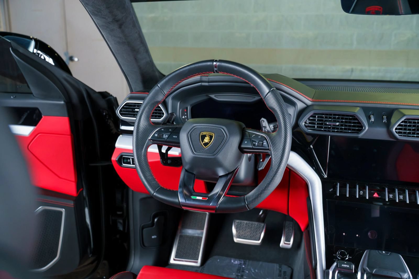 Used 2021 Lamborghini Urus AWD/4WD image 63