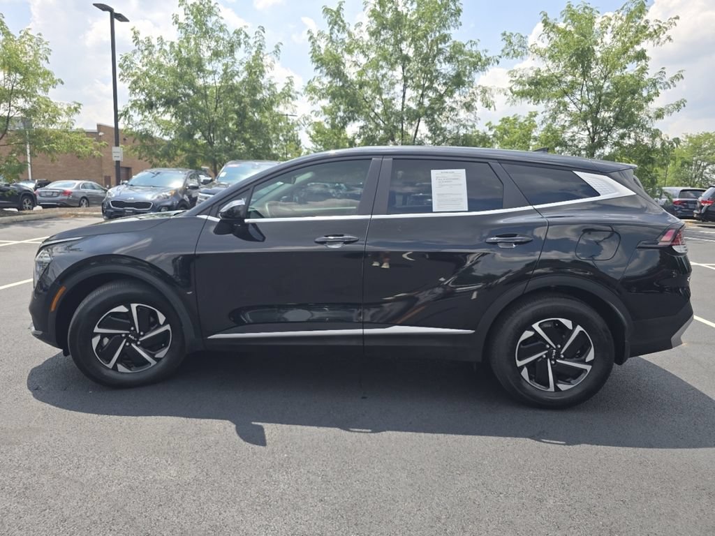 Used 2025 Kia Sportage LX FWD image 12