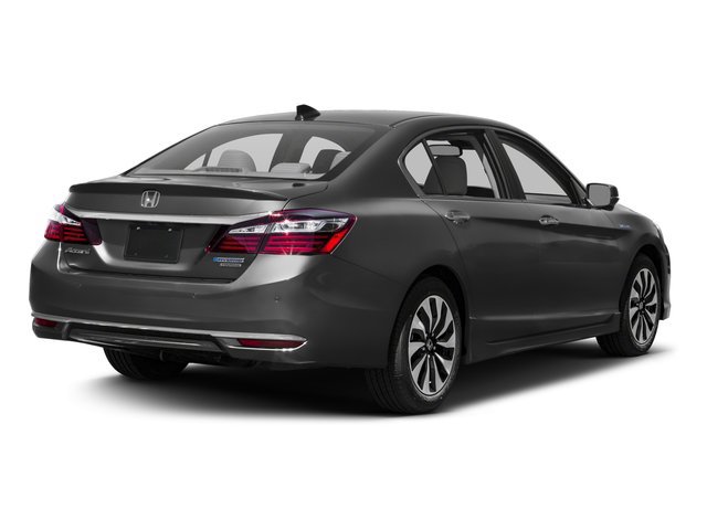 Used 2017 Honda Accord Touring image 2