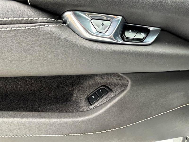 Used 2022 Chevrolet Corvette STINGRAY 1LT image 11