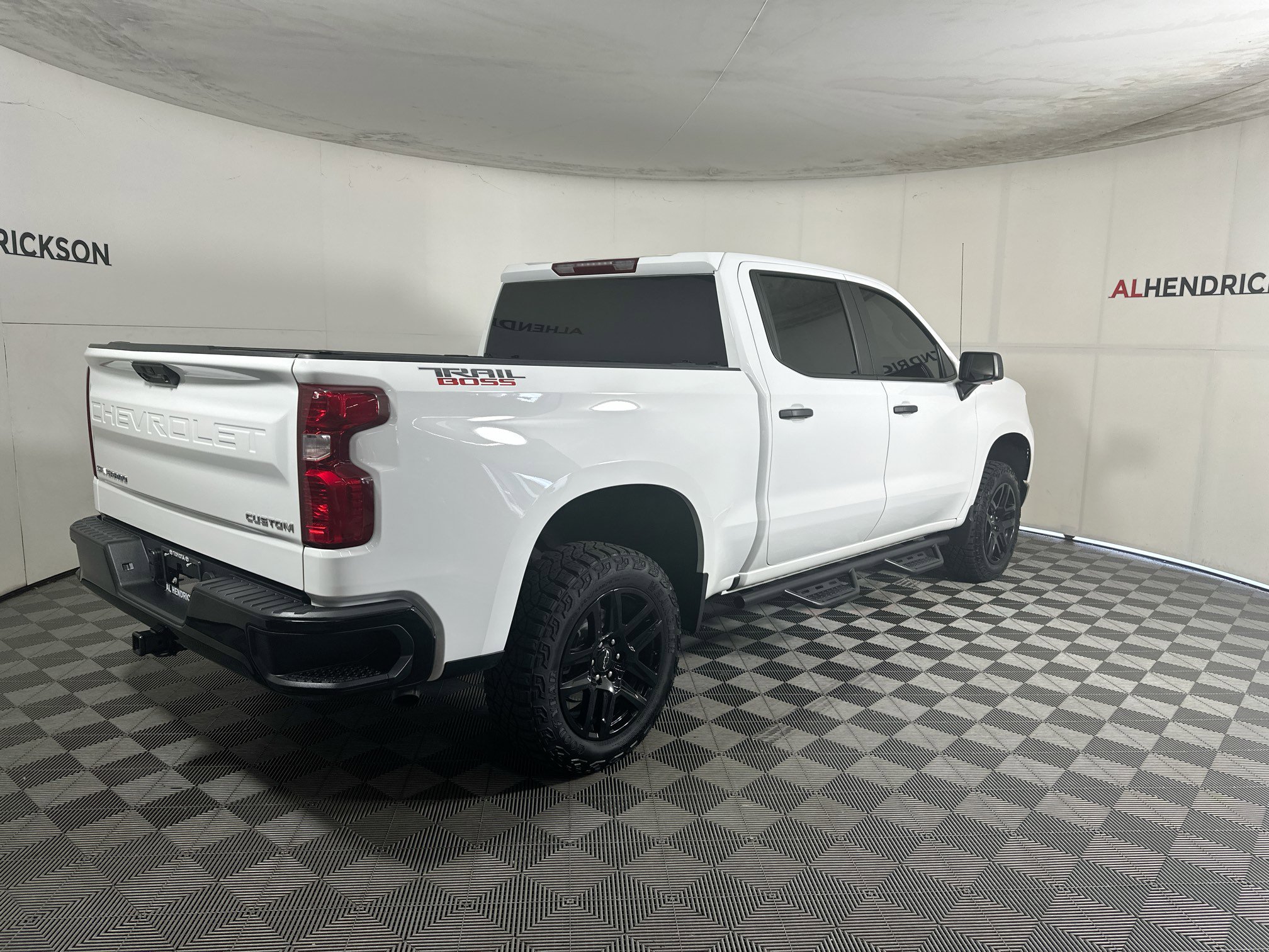 Used 2024 Chevrolet Silverado 1500 Custom Trail Boss image 3
