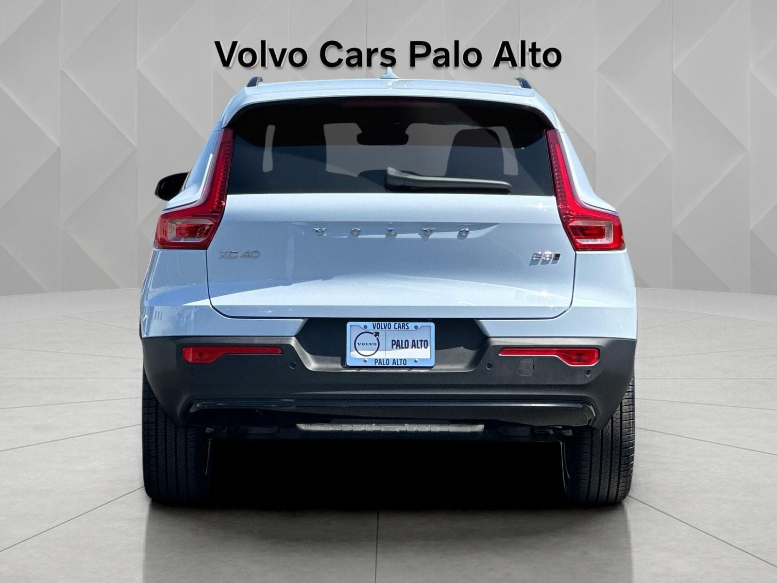 New 2026 Volvo XC40 B5 Plus w/ Climate Package AWD/4WD image 8