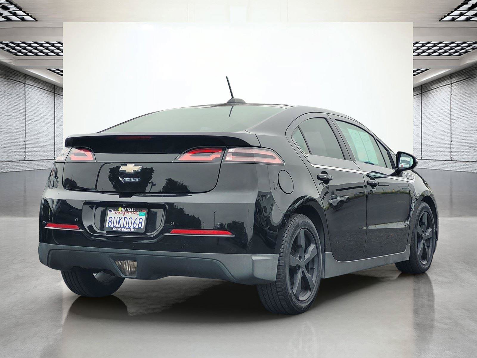 Used 2015 Chevrolet Volt Premium w/ Premium Trim Package FWD image 6